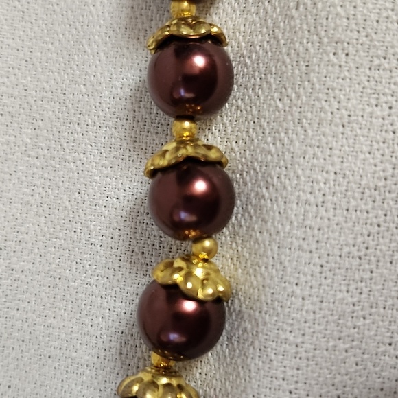 Purple beaded necklace and Earring set - Picture 5 of 12